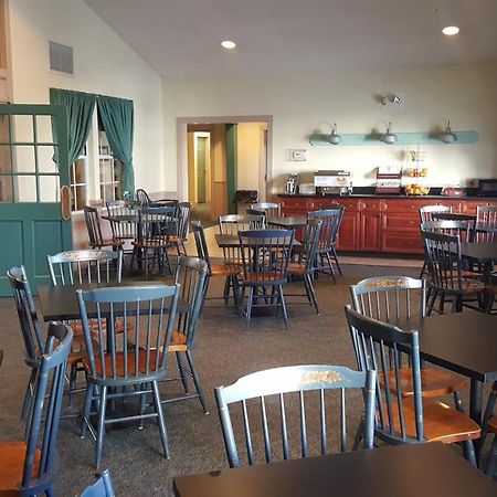 Amish Inn Nappanee Екстериор снимка