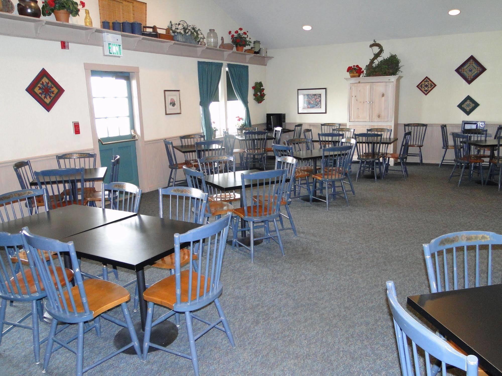 Amish Inn Nappanee Екстериор снимка
